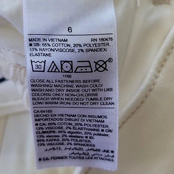 Old Navy Rockstar Super Skinny Jean, Size 6 - Picture 11 of 11